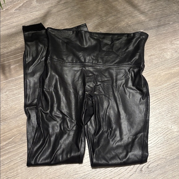 Spanx faux-leather black leggings, size M - Picture 2 of 3